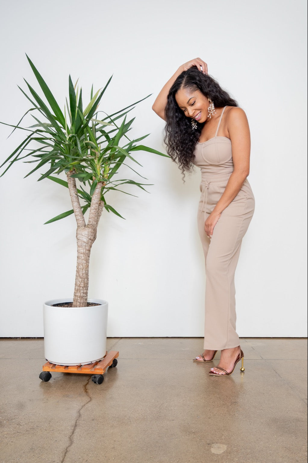 Women's Unapologetic 2-Piece Pants & Top Set, Womenswear with Comfortable Fabric