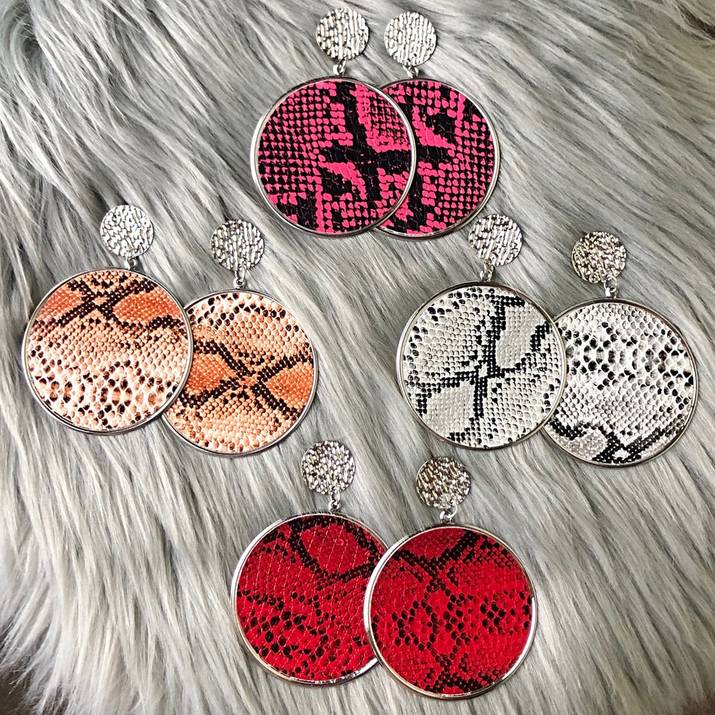 Twist Ear Candy 🍭 Earrings